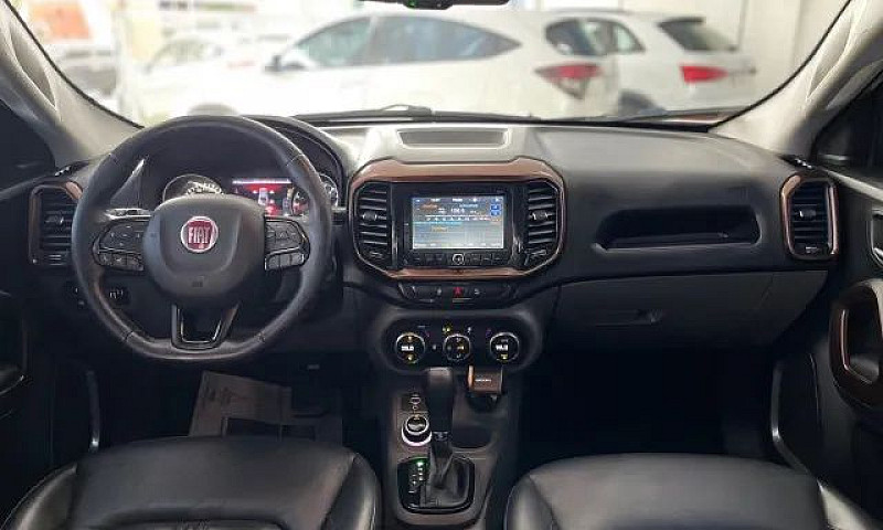 Fiat Toro Volcano 2....