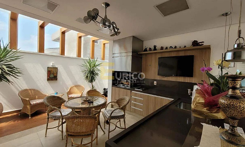Casa Em Condomínio À...