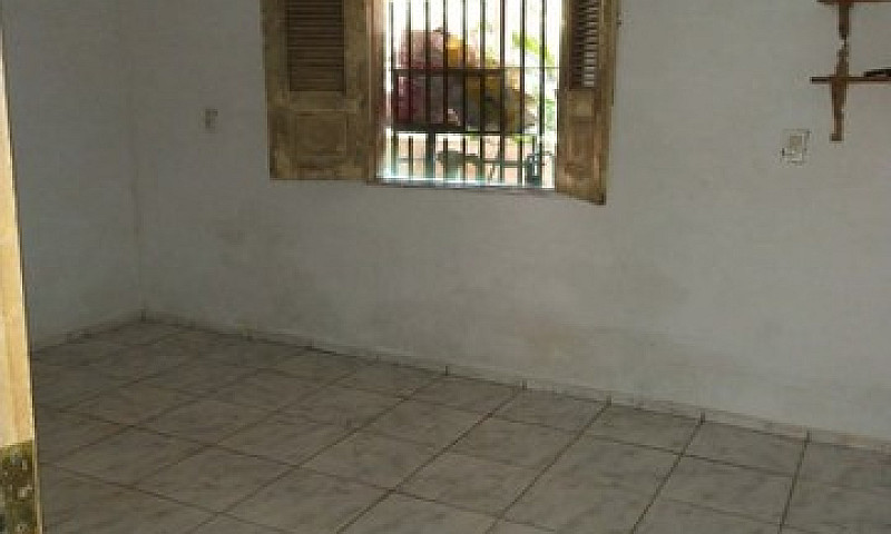 Vendo Uma Casa Grand...