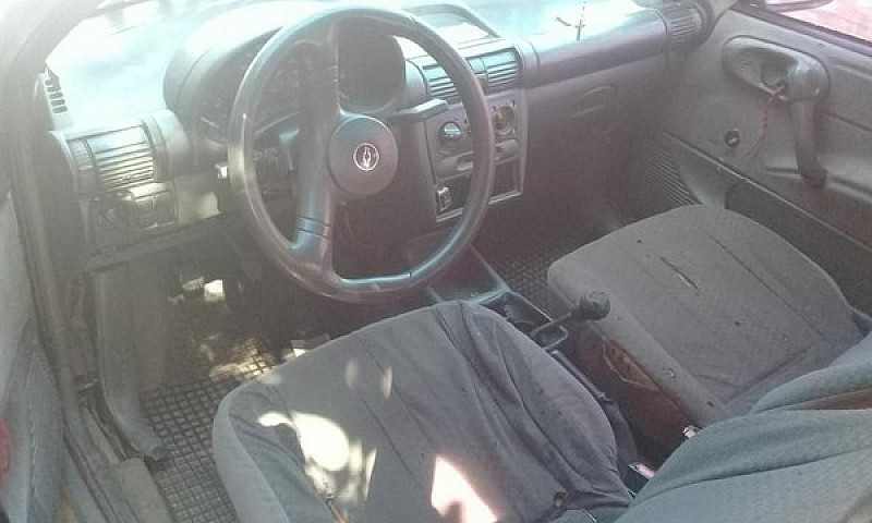 Vendo Este Corsa  Wi...
