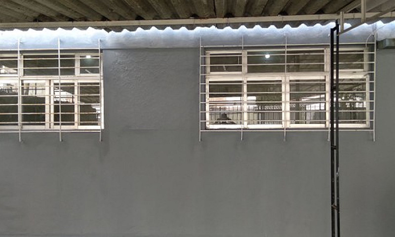 Aluga-Se Um Apartame...