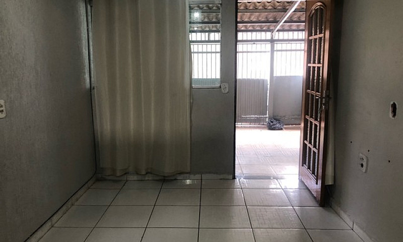 Alugo Casa Qnl 28...