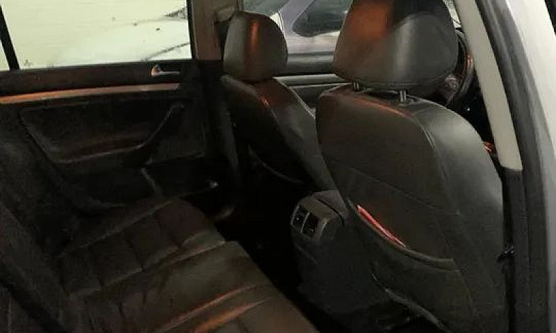 Volkswagen Jetta Var...