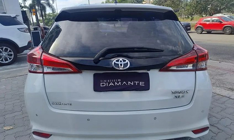 Toyota Yaris Xls 1.5...