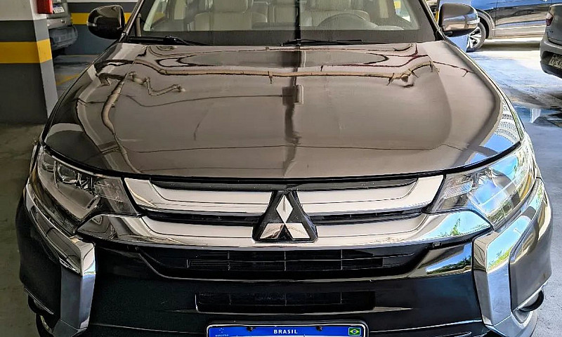 Mitsubishi Outlander...