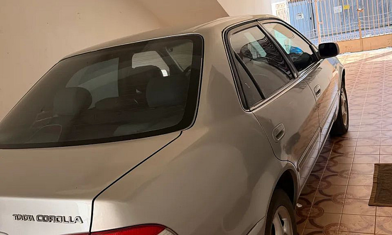 Toyota Corolla Xei 1...