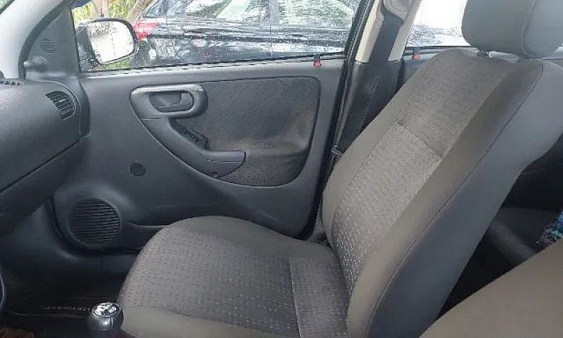 Chevrolet Corsa Hat....