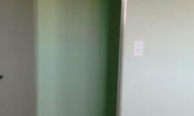 Aluga-Se Casa...
