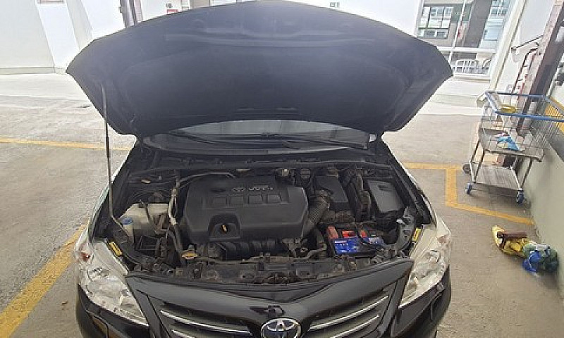 Corolla Altis 2011/2...