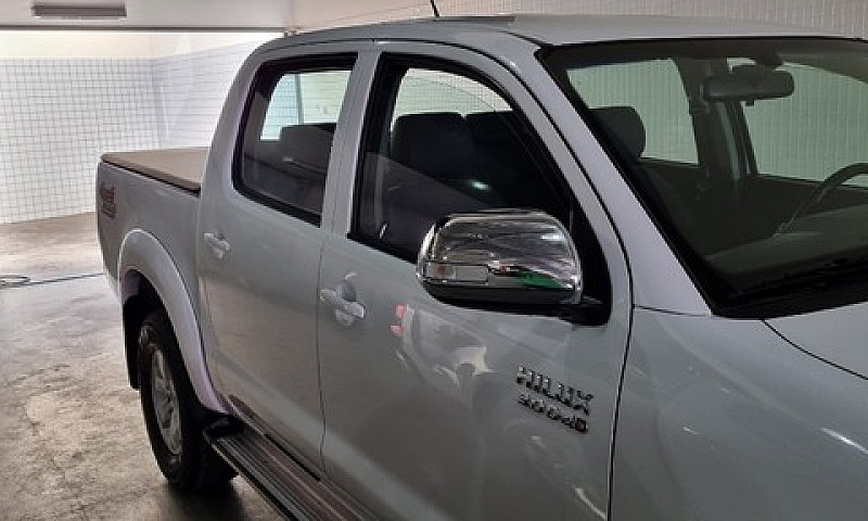 Hilux Srv 4X4 Aut. D...