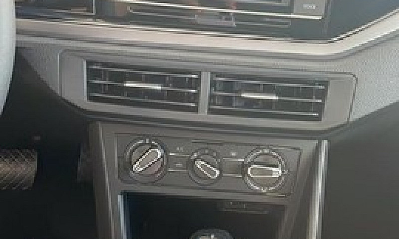 Volkswagen Nivus Com...