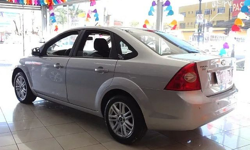 Focus Glx - 2013 Com...