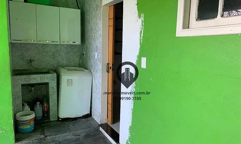 Casa Com 3 Quartos E...