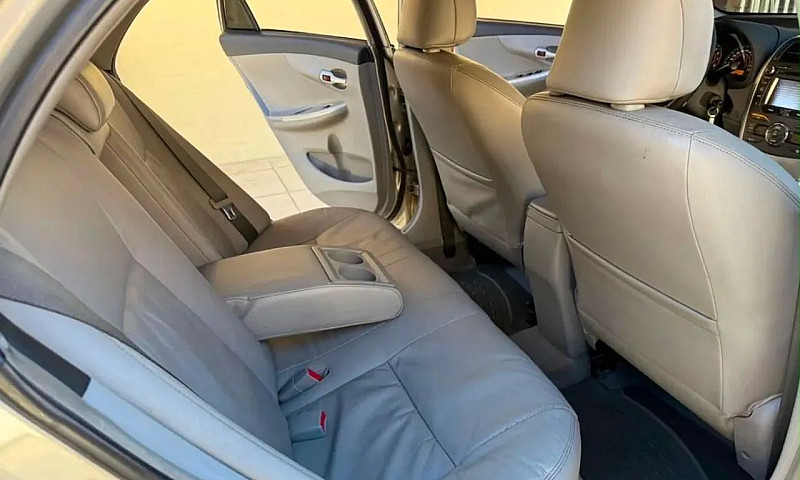 Toyota Corolla Xei 2...
