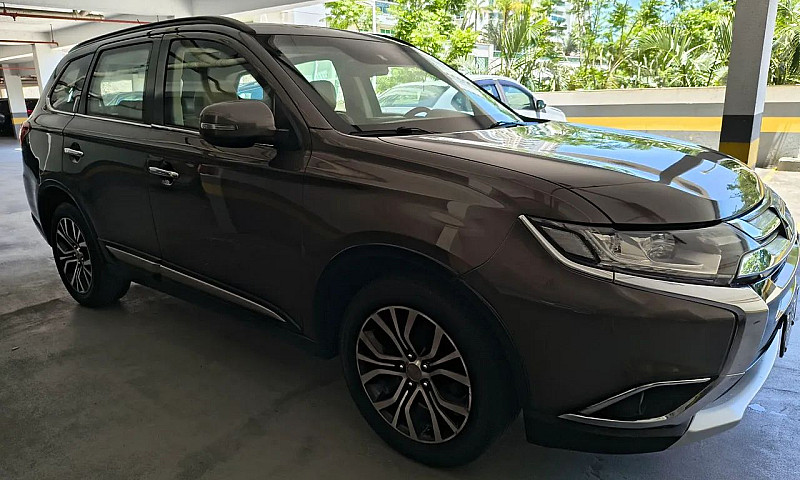 Mitsubishi Outlander...