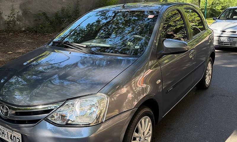 Toyota Etios Xls 1.5...
