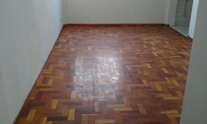 Aluga-Se Apartamento...