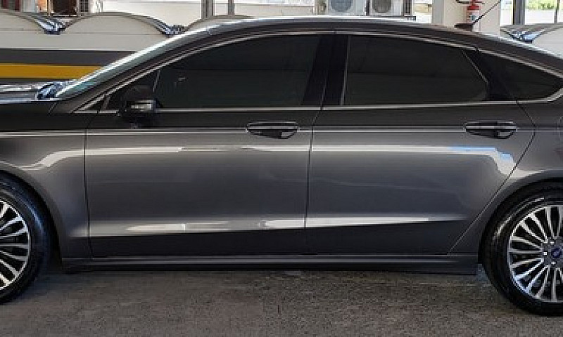 Fusion Titanium Awd ...