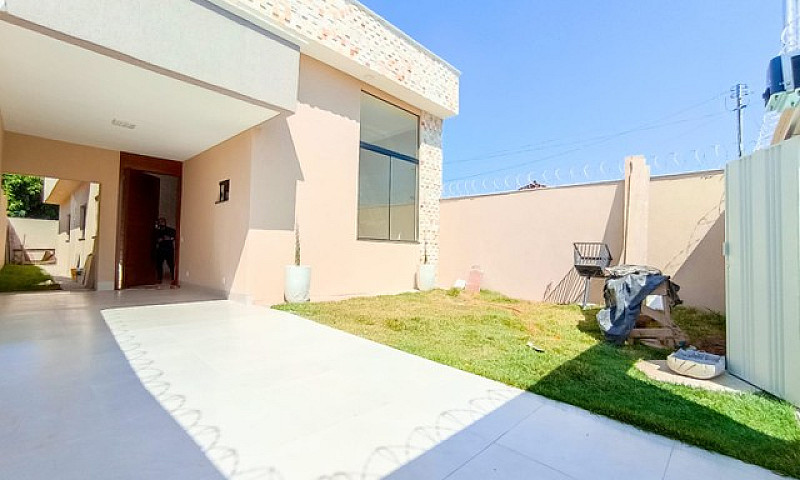 Casa Com 03 Quartos ...