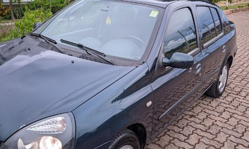 Vendo Clio Sedan 1.6...