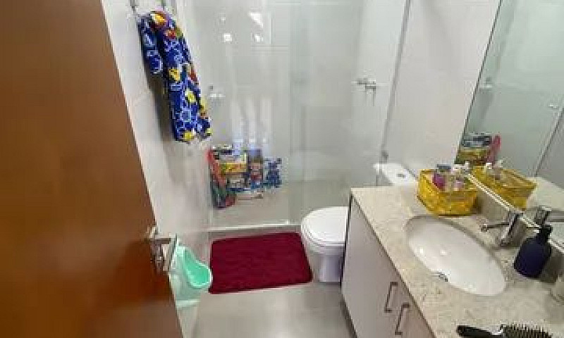 Casa De Condomínio C...
