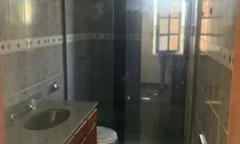 Casa Comercial Estra...