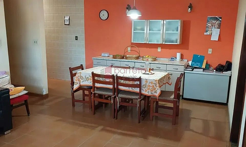 Casa Para Venda E Lo...