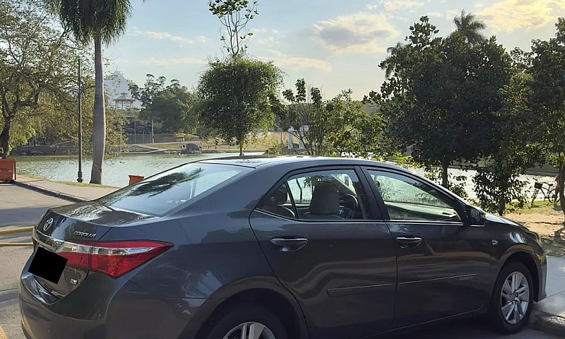 Toyota Corolla Gli 1...