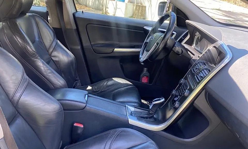 Volvo Xc 60 2.0 T5 5...