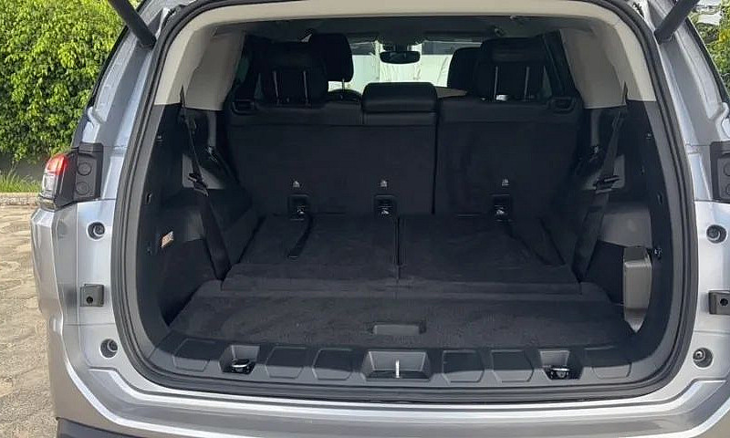 Jeep Commander Longi...