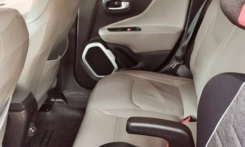 Jeep Renegade Sport ...