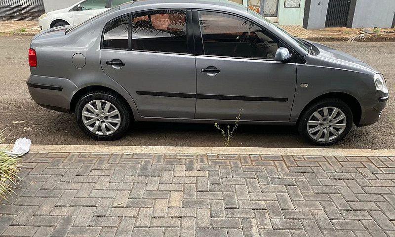 Volkswagen Polo Seda...