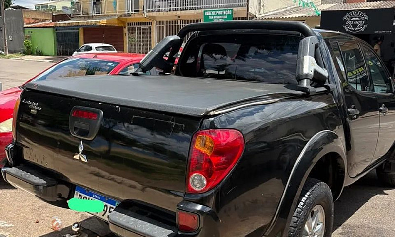 Mitsubishi L200 Trit...