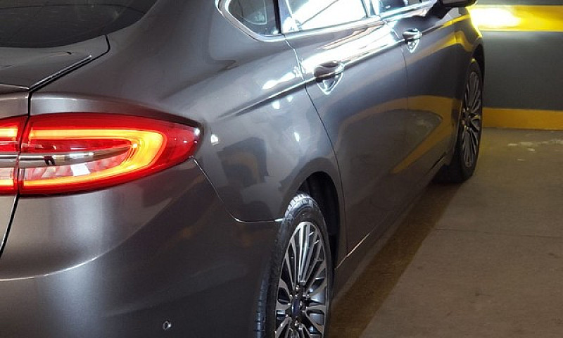 Fusion Titanium Awd ...