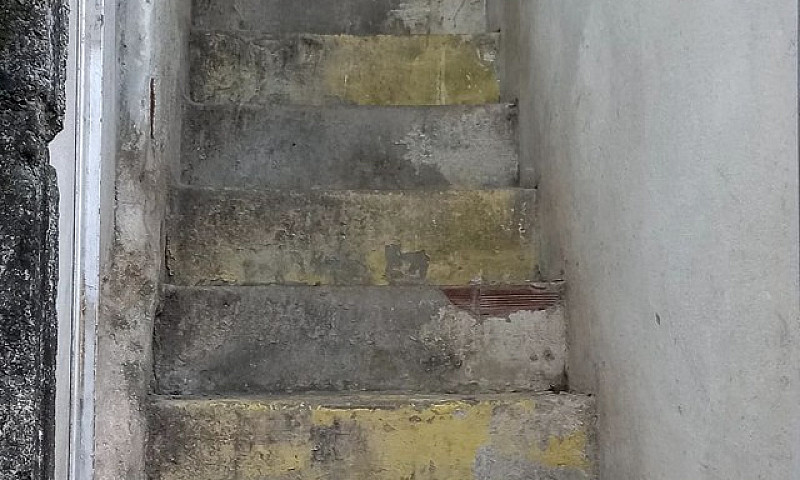 Aluga-Se Casa Em  Ru...
