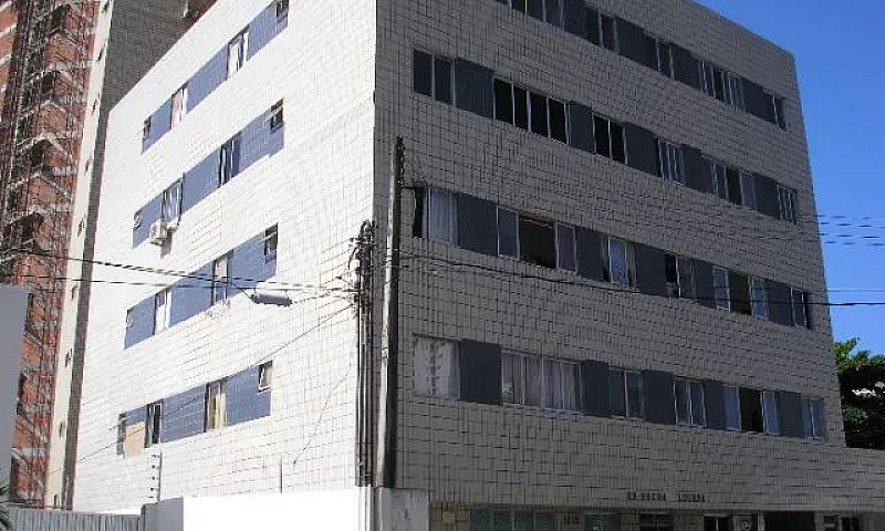 Apartamento De 03 Qu...