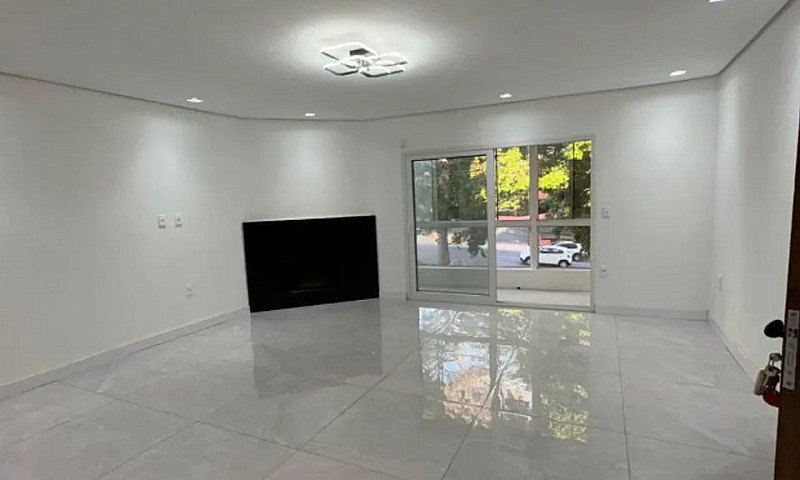 Casa Na Av Pinheiro ...