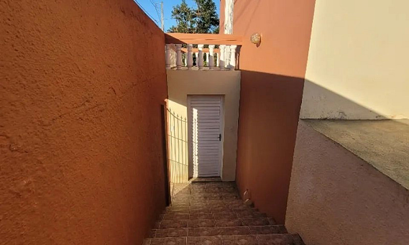 Linda Casa Recém Ref...