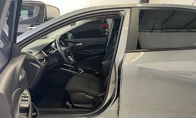 Onix Hatch Ltz 1.0 T...