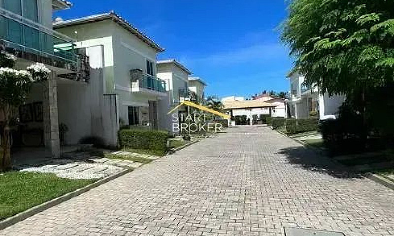 Casa De Condomínio C...