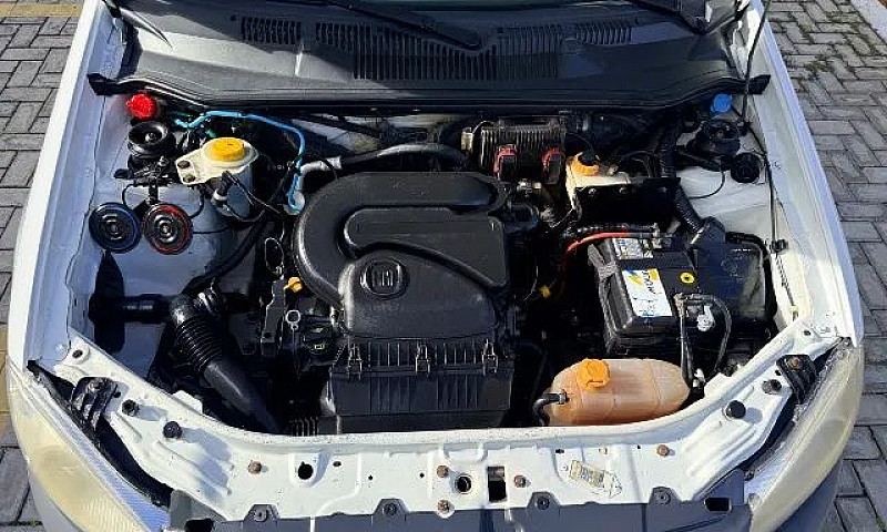 Fiat Strada Working ...