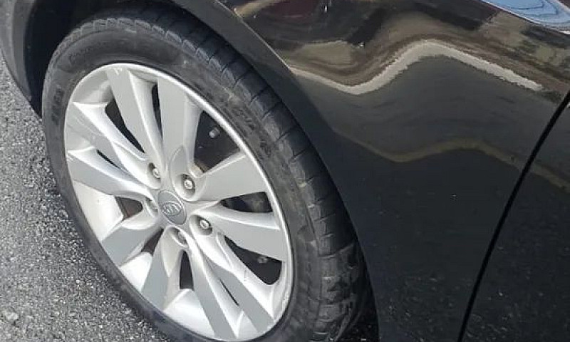 Kia Motors Cerato 1....