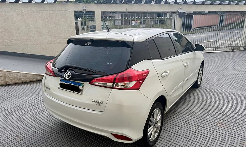 Toyota Yaris Xl 1.3 ...