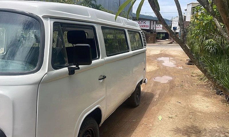 Volkswagen Kombi Sta...