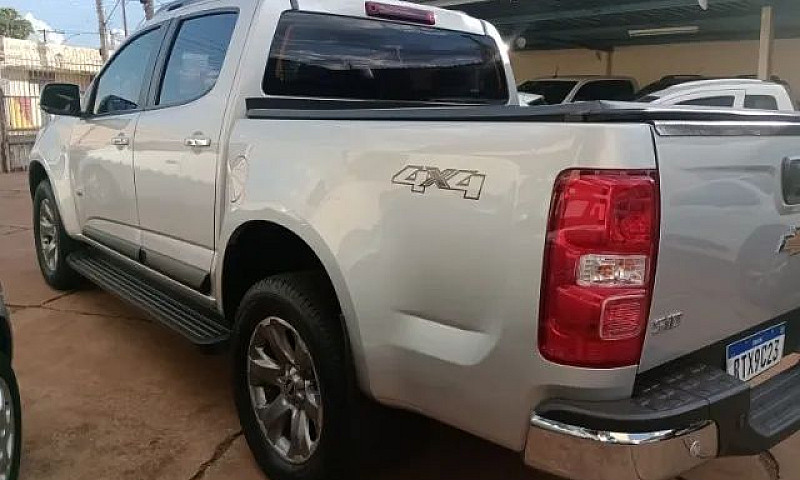 Chevrolet S10 Pick-U...