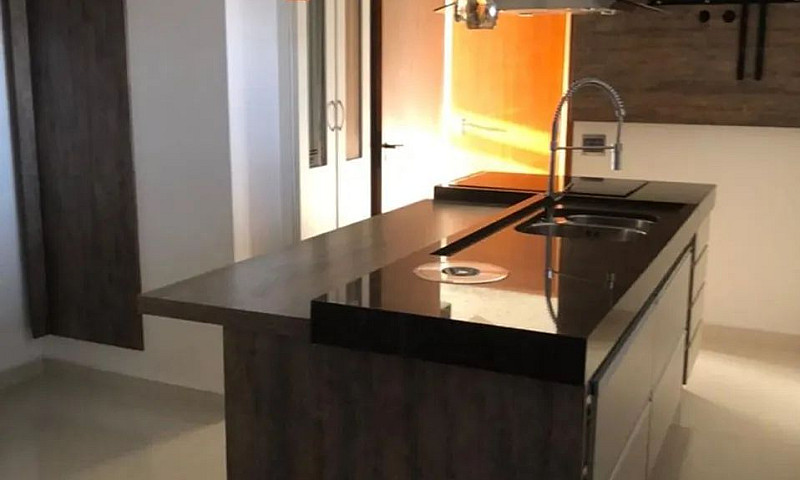 Apartamento Com 03 D...