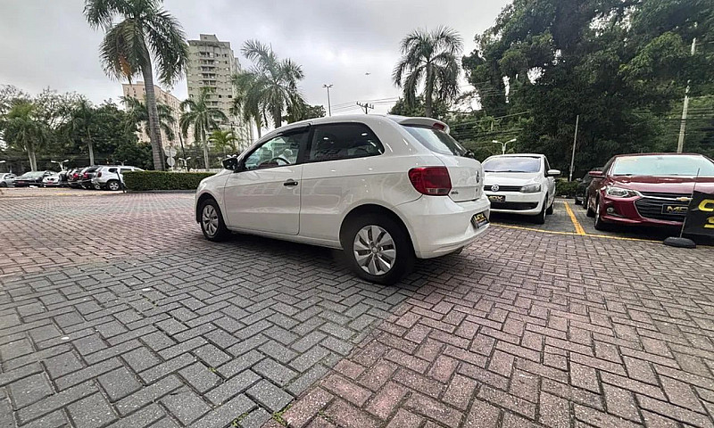 Volkswagen Gol 1.0 8...