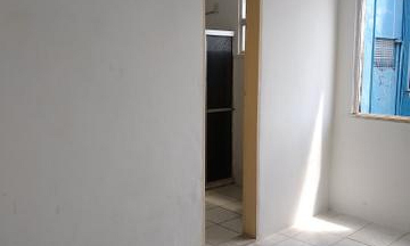 Aluga-Se Apartamento...