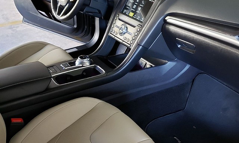 Fusion Titanium Awd ...