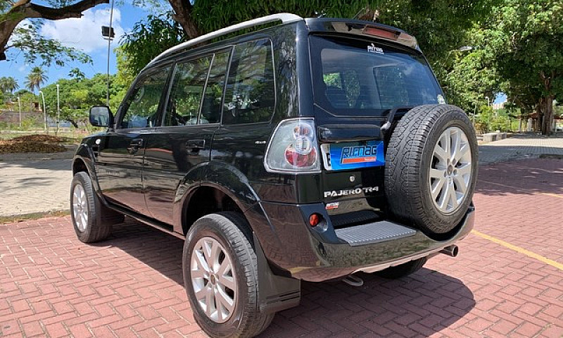 Tr4 2.0 4X4 2010 Aut...